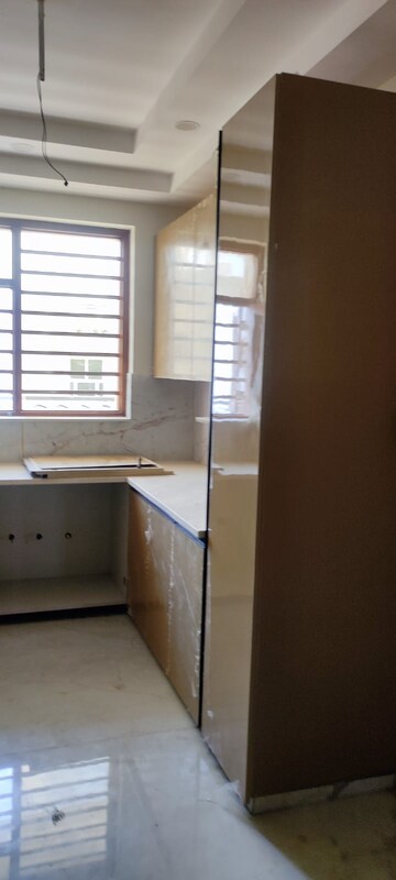 Kitchen in 3 BHK Builder Floor at BPTP Park Elite Floor II, Sector 75 – for Sale
