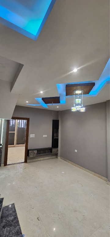 Room in 3 BHK Independent House at Sahastradhara Road – for Sale