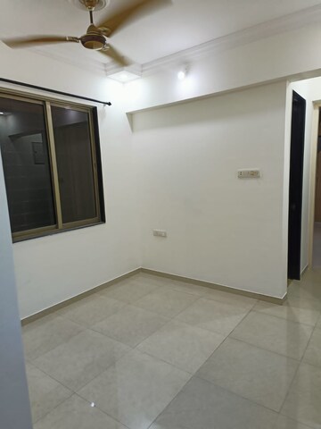 Room in 2 BHK Apartment at Hyde Park Galaxy, Manpada – for Sale