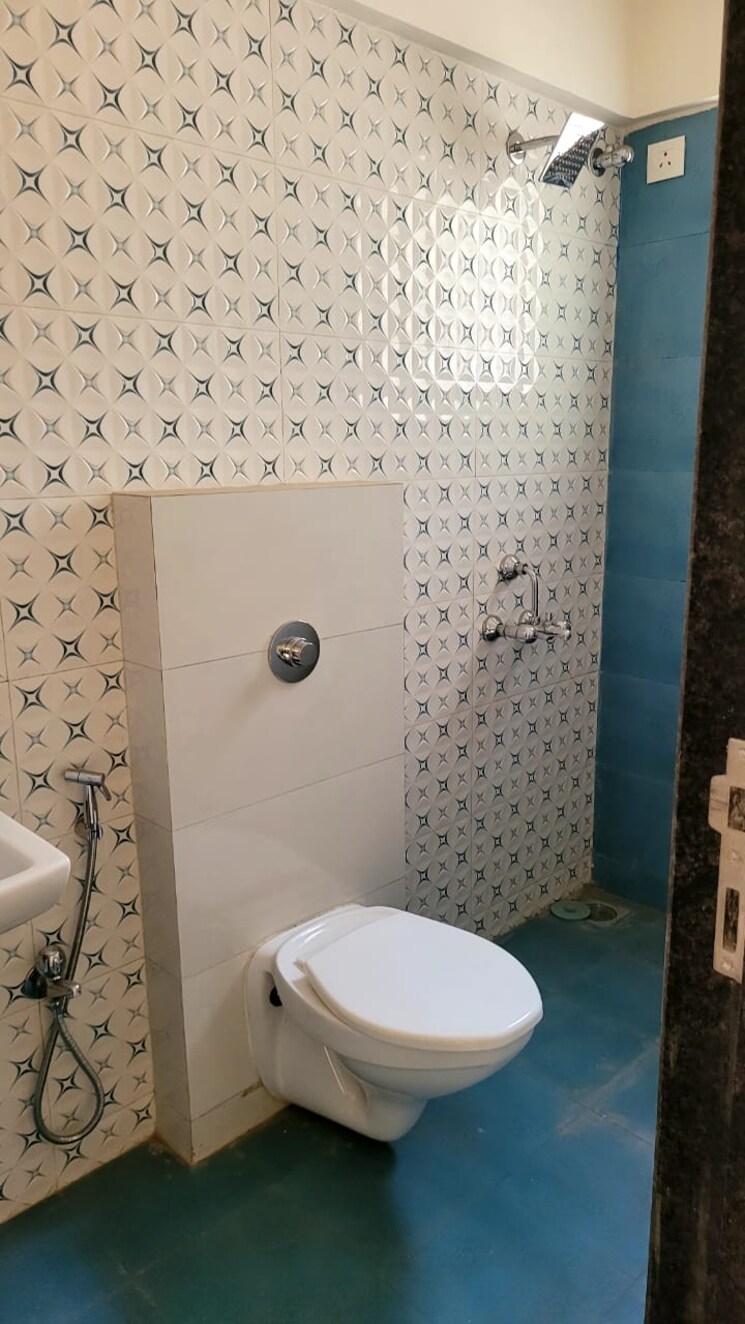Bathroom, asmi-garden 2 Bedroom 787 Sq.Ft. Apartment In Chembur Mumbai 7372658