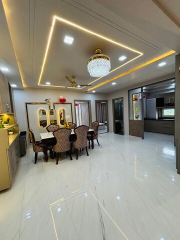 Parking in 3 BHK Builder Floor at Mansarovar Extension – for Sale