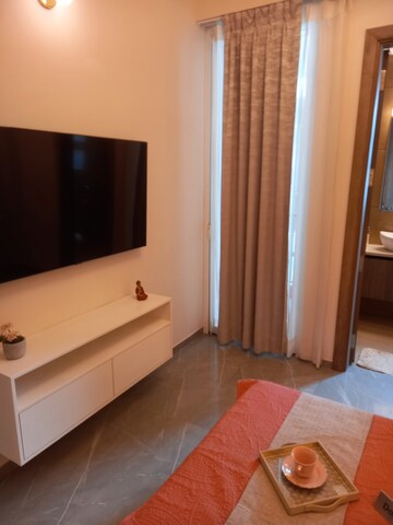 Furnished Amenities in 2.5 BHK Builder Floor at Smart World Gems, Sector 89 – for Sale