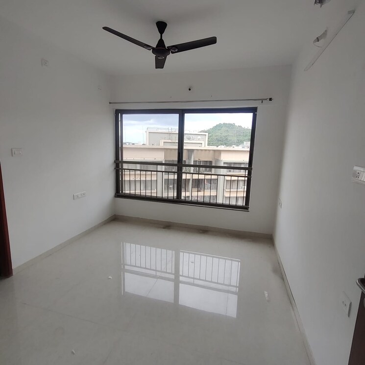 Room, pride-world-city-long-island 1 Bedroom 450 Sq.Ft. Apartment In Charholi Budruk Pune 7373078
