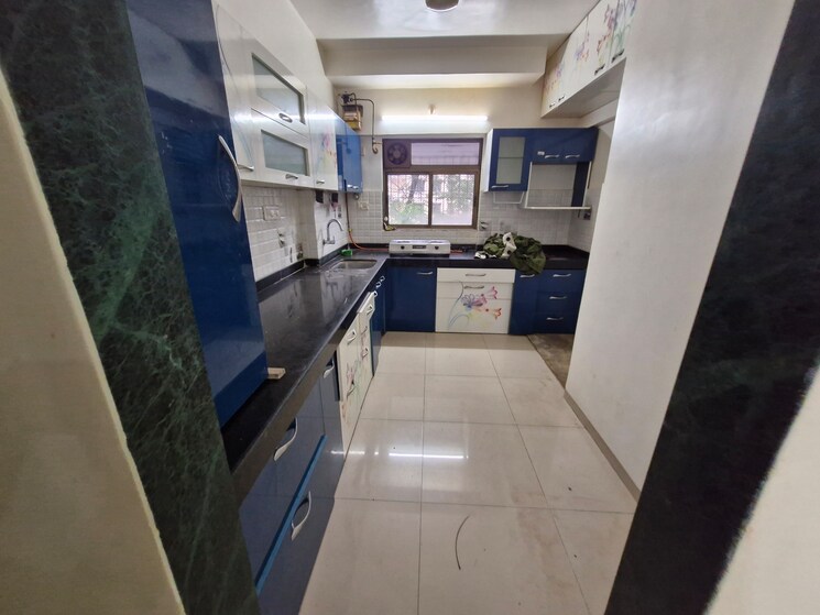 Kitchen, everest-world-tulip 2 Bedroom 840 Sq.Ft. Apartment In Kolshet Road Thane 7373098