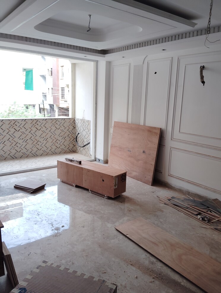 Living Room, sainik colony 3 Bedroom 2025 Sq.Ft. Builder Floor In Sainik Colony Faridabad 7373346