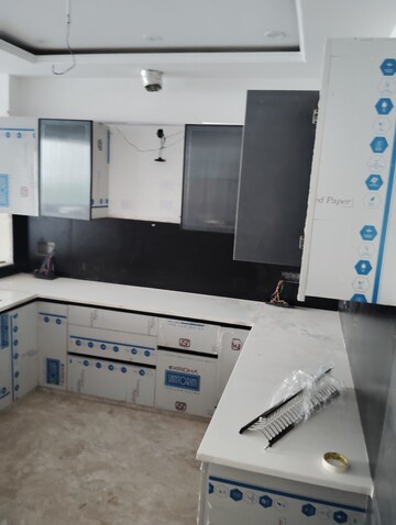 Master Bedroom in 3 BHK Builder Floor at Sainik Colony – for Sale