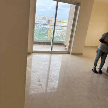 Room in 4 BHK Apartment at Aurobindo Kohinoor, Kothaguda – for Sale