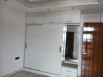 Building Lobby in 4 BHK Builder Floor at New Industrial Township – for Sale