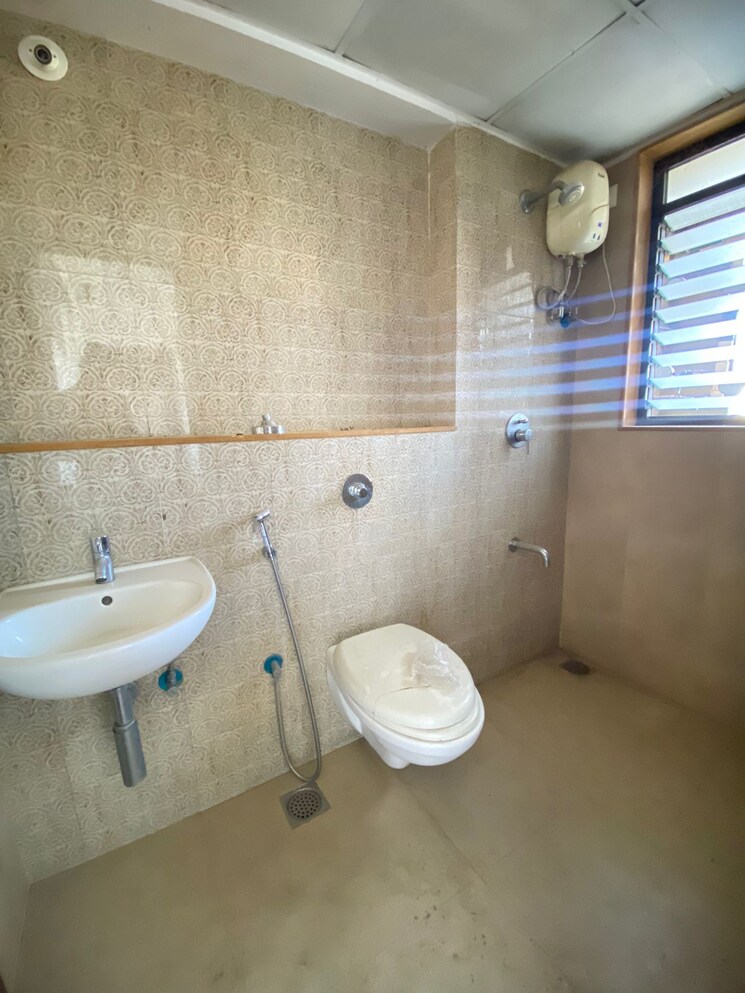 Bathroom, lodha-palava-downtown 3 Bedroom 1132 Sq.Ft. Apartment In Dombivli East Thane 7373687