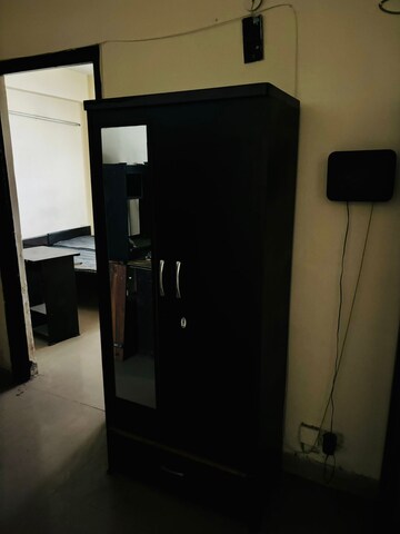 Furnished Amenities in 2 BHK Apartment at Panchsheel Wellington, Sain Vihar – for Sale