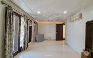 4 BHK Builder Floor For Sale in Pitampura