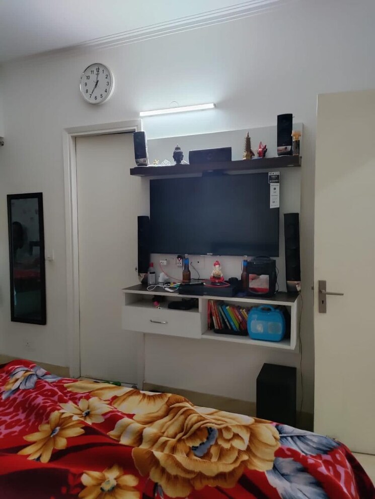 undefined, concept-capital-the-core-mall 1 RK 490 Sq.Ft. Apartment In Dundahera Ghaziabad 7373834