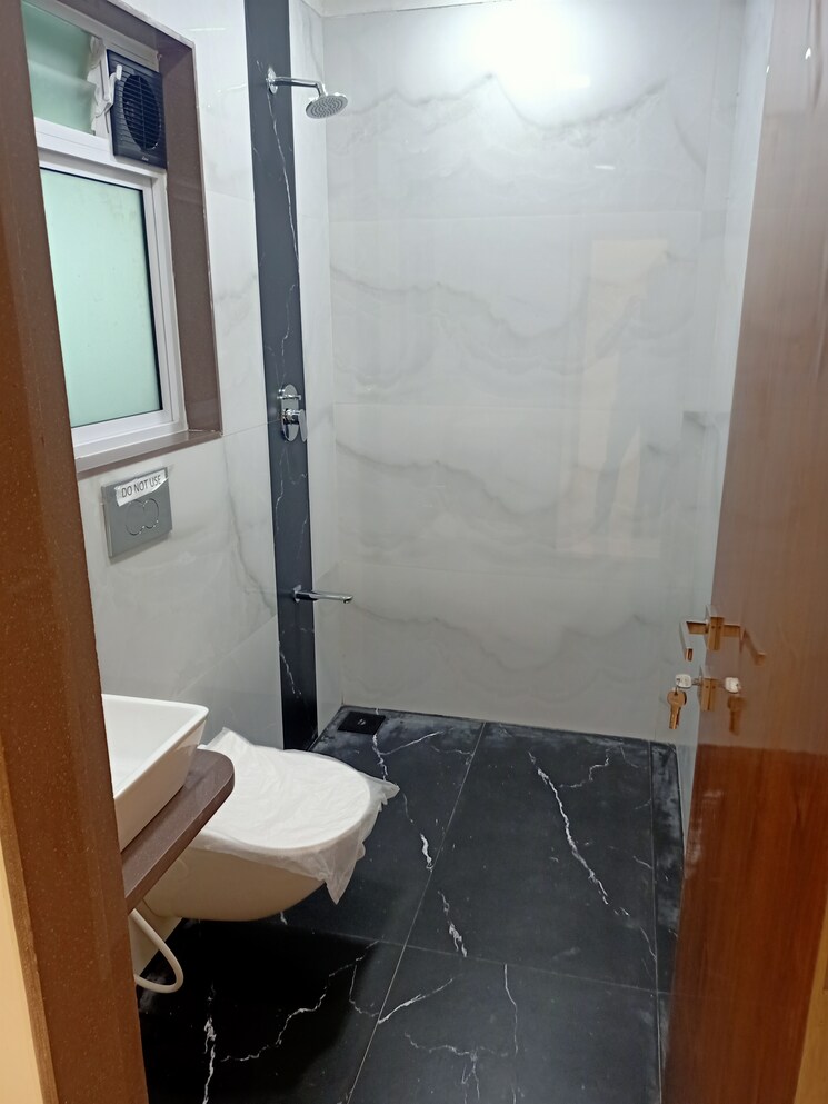 Bathroom, elegant-residency-andheri 2 Bedroom 677 Sq.Ft. Apartment In Andheri East Mumbai 7373847