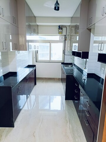 Master Bedroom in 4 BHK Apartment at Windsor Tower, Andheri West – for Sale