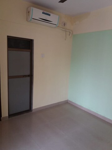 Room in 2 BHK Apartment at Horizon Height, Kasarvadavali – for Sale