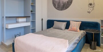 Bedroom in 2 BHK Apartment at Magarpatta City – for Sale