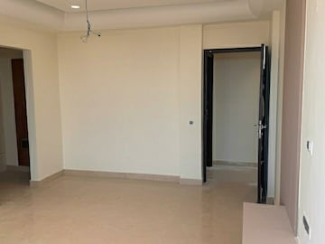 Room in 4 BHK Apartment at Maya Green Lotus Saksham, International Airport Road – for Sale