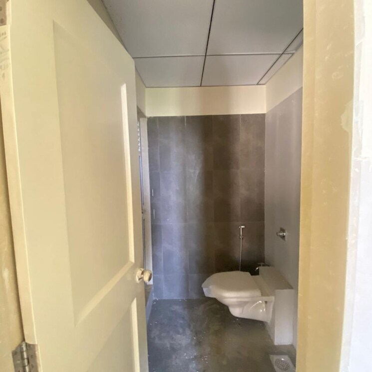 Bathroom, dosti-west-county 2 Bedroom 628 Sq.Ft. Apartment In Kolshet Industrial Area Thane 7374790