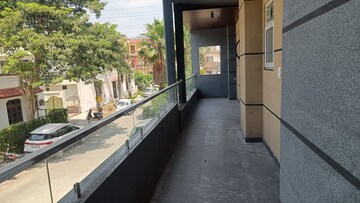 Parking in 4 BHK Builder Floor at Sector 28 – for Sale