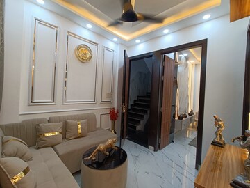 Master Bedroom in 1 BHK Builder Floor at Uttam Nagar West – for Sale
