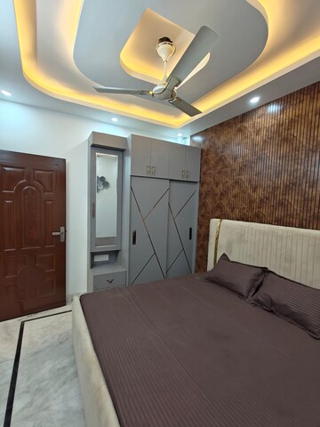 Room in 3 BHK Builder Floor at Uttam Nagar West – for Sale
