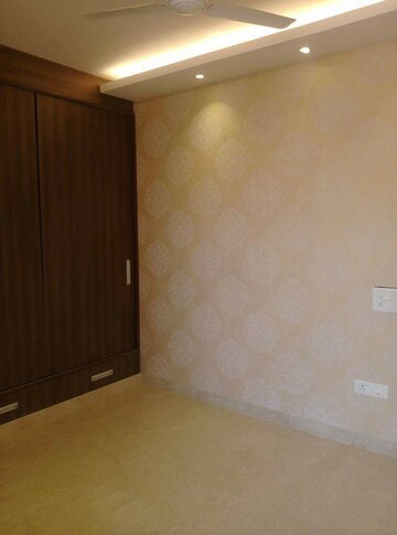 Room in 2 BHK Builder Floor at Lajpat Nagar I – for Sale