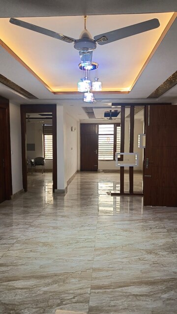 Room in 3 BHK Builder Floor at BP Homes, Sector 85 – for Sale