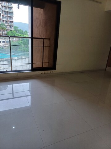 Room in 2 BHK Apartment at Universal The Oasis, Cbd Belapur Sector 30 – for Sale