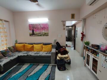 Bedroom in 1.5 BHK Apartment at Lodha Amara, Kolshet Road – for Sale