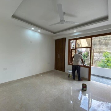 Room in 3 BHK Builder Floor at Chattarpur – for Sale