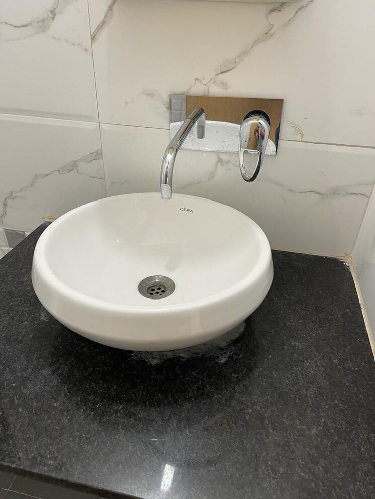 Bathroom, sukhwani-dynasty 2 Bedroom 1005 Sq.Ft. Apartment In Wakad Pune 7375307