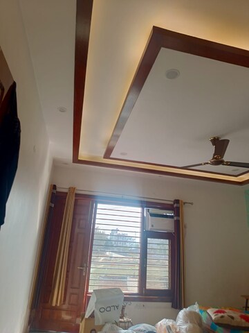 Furnished Amenities in 6+ BHK Independent House at BPTP Parklands, Sector 76 – for Sale