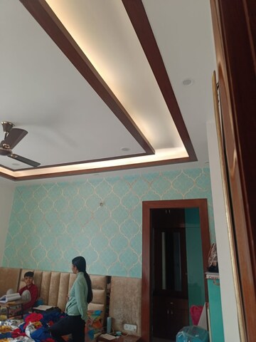 Furnished Amenities in 6+ BHK Independent House at BPTP Parklands, Sector 76 – for Sale