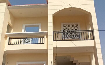 2 BHK Villa For Sale in Chinhat