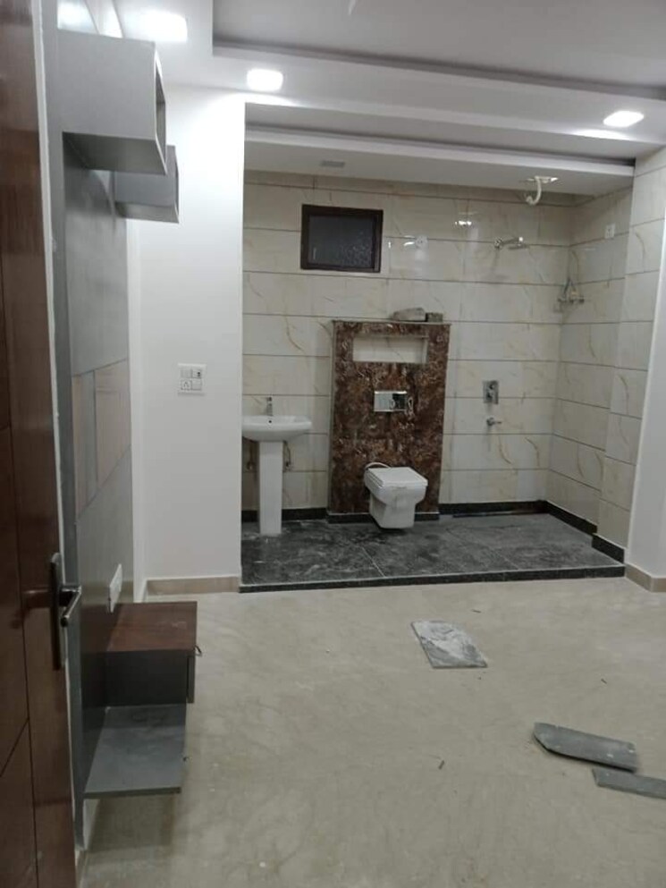 Kitchen, burari 3 Bedroom 100 Sq.Yd. Builder Floor In Burari Delhi 7375643