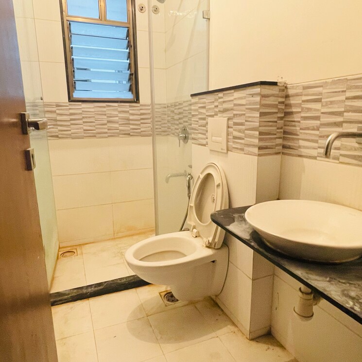 Bathroom, gemini-grand-bay 2 Bedroom 820 Sq.Ft. Apartment In Manjri Pune 7375867