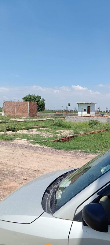  Plot For Sale in Bhopani Village