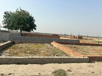  Plot For Sale in Bhopani Village