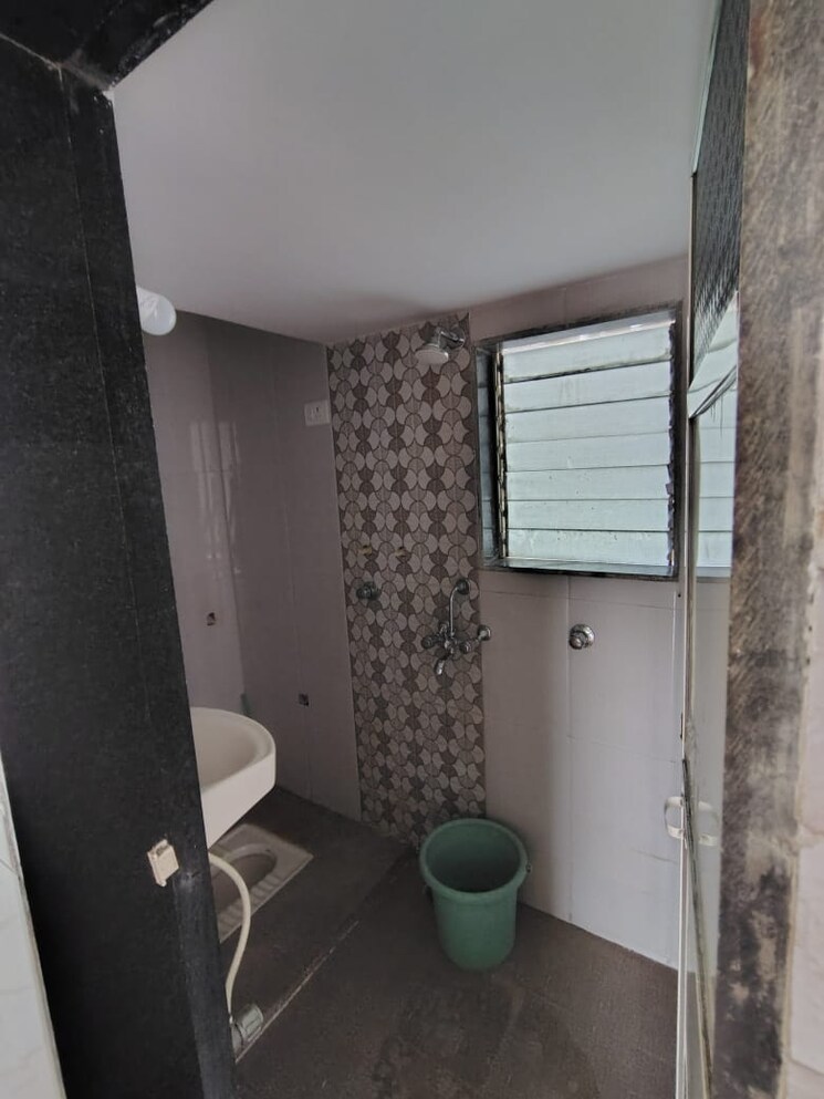Bathroom, gayatri-chs-katrap 2 Bedroom 1014 Sq.Ft. Apartment In Katrap Thane 7376000