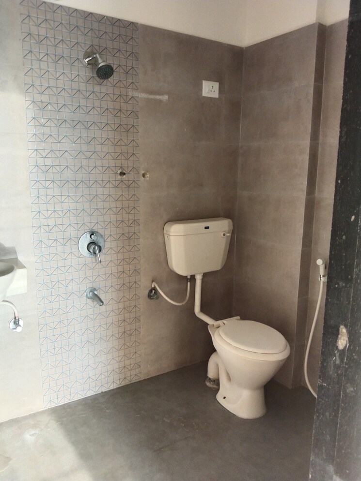 Bathroom, mangeshi-city-i 2 Bedroom 1000 Sq.Ft. Apartment In Kalyan West Thane 7376199