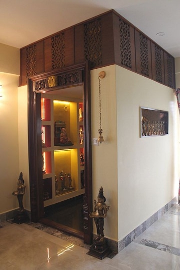 Living Room in 2 BHK Independent House at Mohabbewala – for Sale