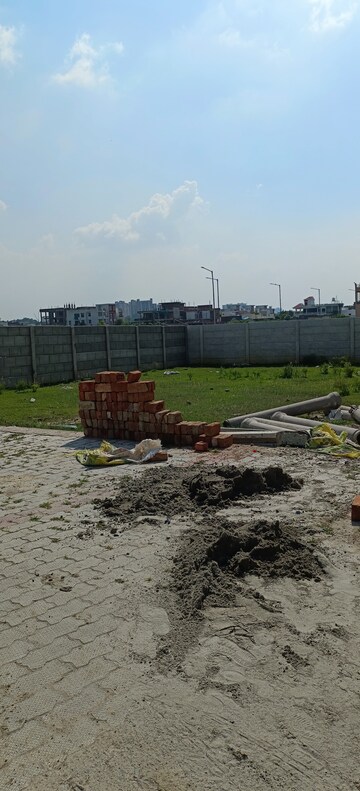  Plot – Exterior View View at Ansal Sushant Golf city, Sushant Golf City - for Sale