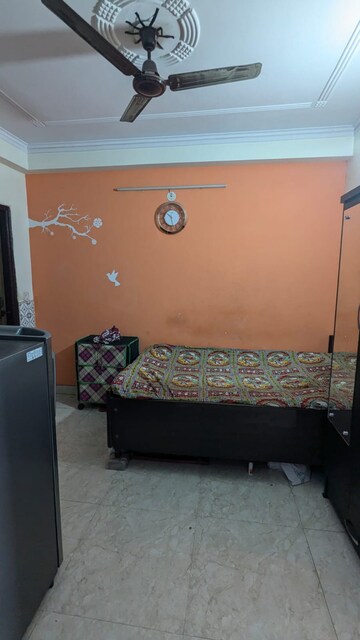 Bedroom in 1 BHK Builder Floor at Jawahar Park – for Sale