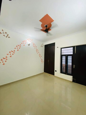 Master Bedroom in 3 BHK Builder Floor at Green Fields Colony – for Sale