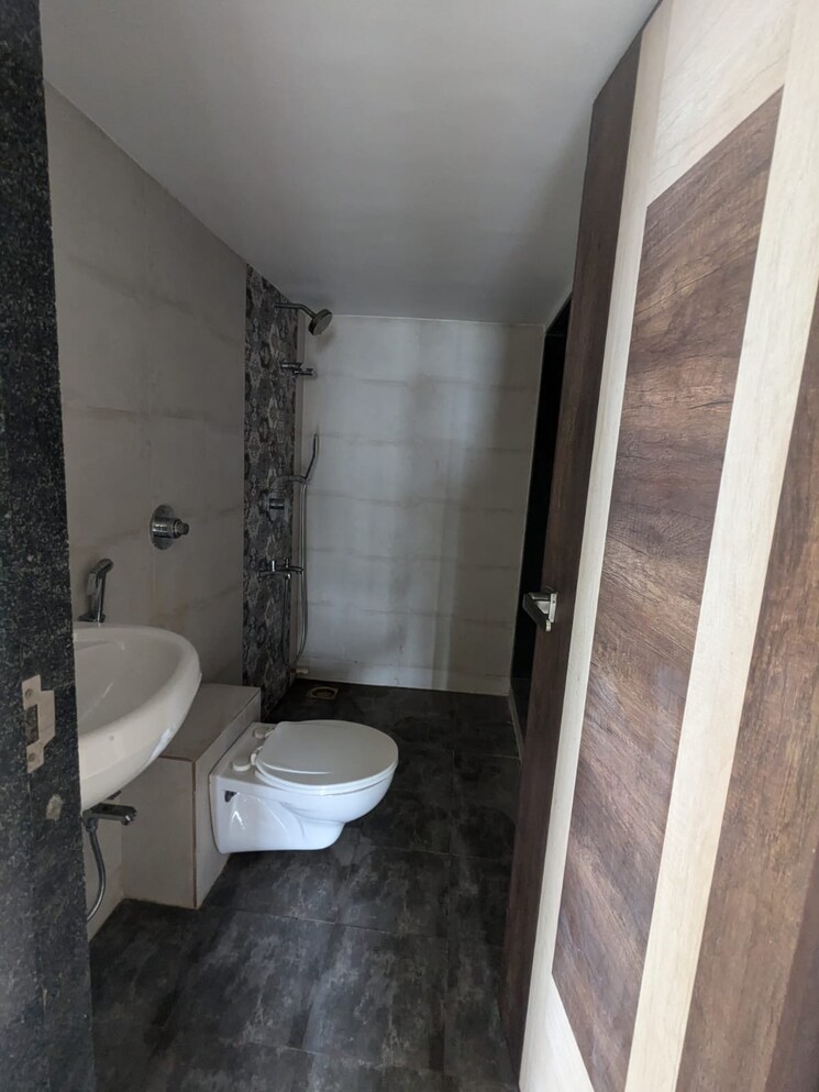 Bathroom, parsik nagar 1 Bedroom 680 Sq.Ft. Apartment In Parsik Nagar Thane 7376816