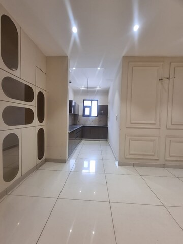 Room in 3 BHK Builder Floor at Sector 123 – for Sale
