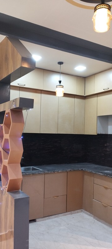 Kitchen in 2.5 BHK Builder Floor at Shastri Nagar – for Sale