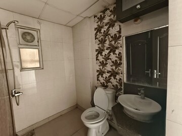Bathroom in 3 BHK Apartment at Amrapali Princely Estate, Sector 76 – for Sale