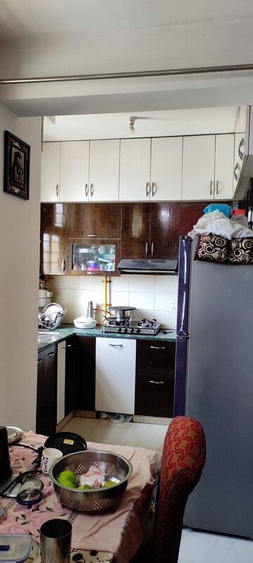 Furnished Amenities in 2.5 BHK Apartment at Omaxe New Heights, Sector 78 – for Sale