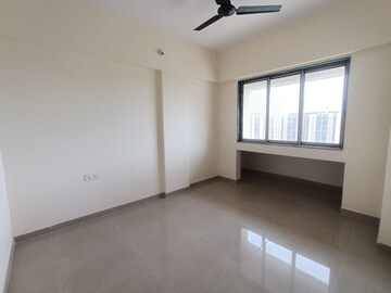 Room in 2 BHK Apartment at Ekta Parksville Phase 2, Virar West – for Sale